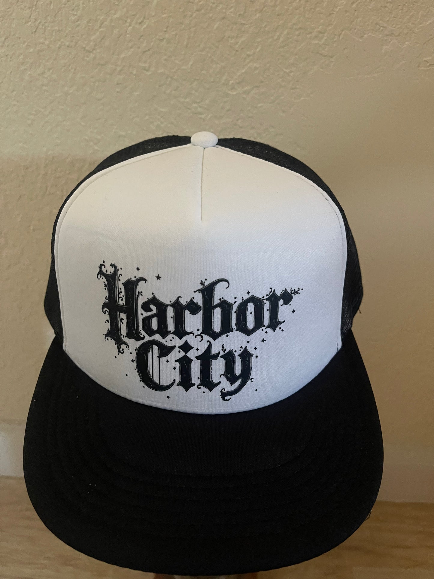 Harbor city caps 
