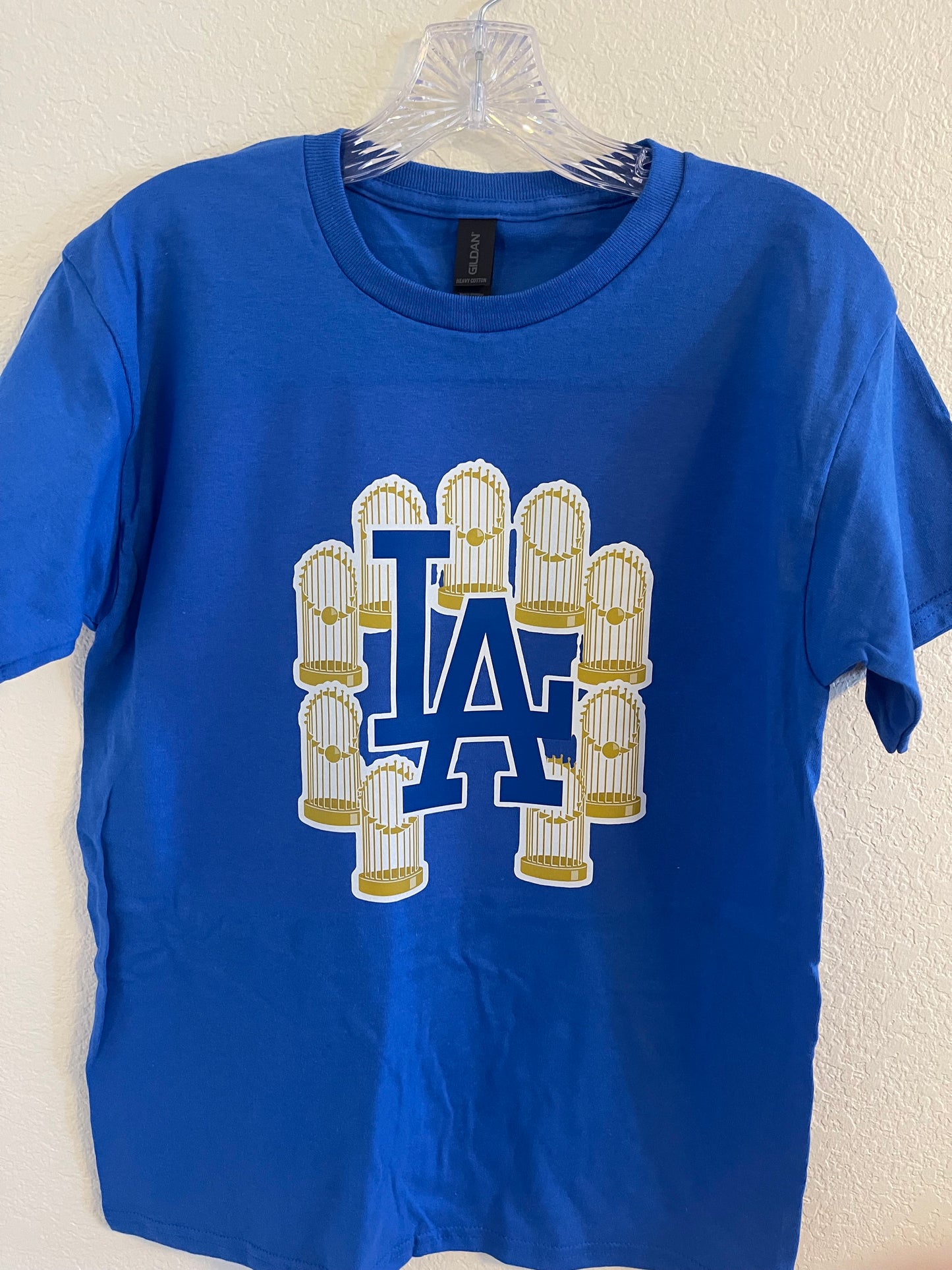 Nine trophies T-shirt ￼